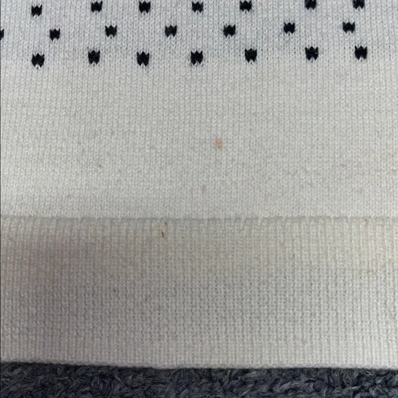 Women’s Talbots Petite Thermawarmth Sweater - Picture 3 of 10